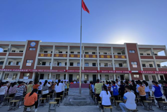 皋兰县中心乡曹家湾小学环境