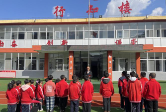 黄龙县圪台乡中心小学环境