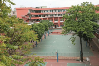 勤径学校环境