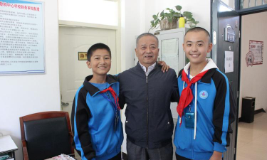 达勒特镇中心小学环境