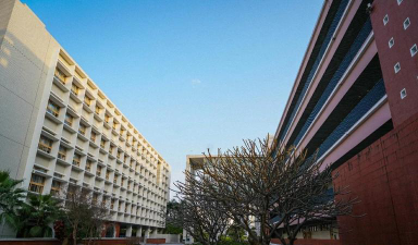深圳师范大学后海校区环境
