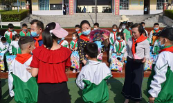 高坝店镇中心学校环境