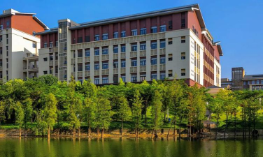 暨南师范大学番禺校区环境