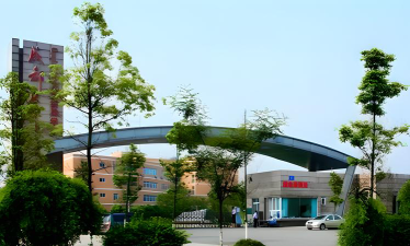 成都华盛航空港幼师职业学校环境