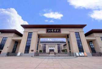 四川省江津市石蟆中学校环境