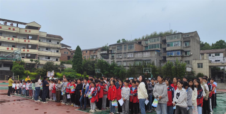 江津市四面山镇中学环境