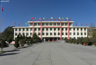 隆德县隆湖中学环境