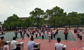 新坪学校环境