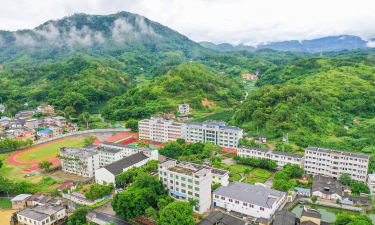 大埔县百侯中学环境