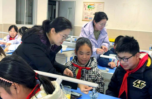 苏州工业园区娄葑第三中心小学环境