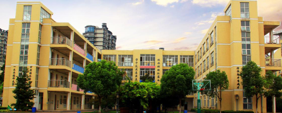 昆山市玉山镇朝阳小学环境