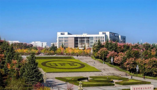 西安财经大学环境