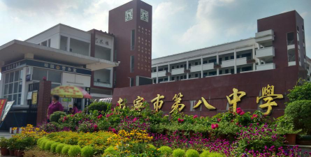 广西南宁八中环境