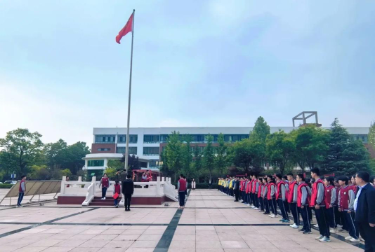 湖南省洞口镇城关学校环境