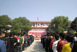 龙泉乡初级中学环境