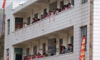 呈贡县七甸乡中学环境