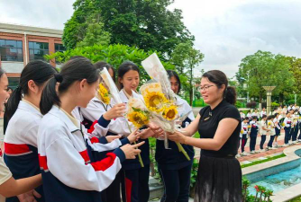 汕头市潮南区两英新圩学校环境