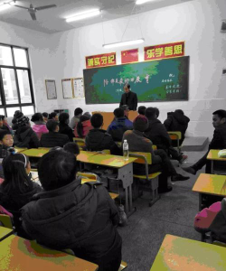 大洲乡中心学校环境