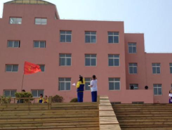 大连经济技术开发区新港学校环境