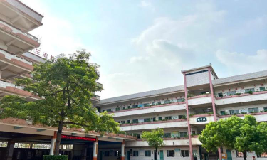 东莞市黄江中心小学环境