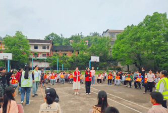 邵东县砂石镇中心小学环境