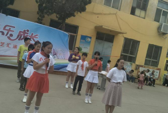 兴安镇贾村小学环境
