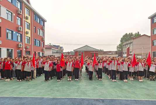 东只甲小学环境