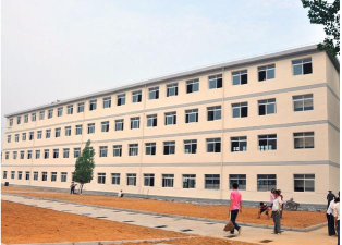 团风县但店镇溢流河中学环境