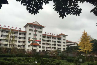 浠水县三店张楚中学环境