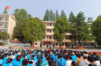 湖北省随州市曾都区柳林镇中心学校环境
