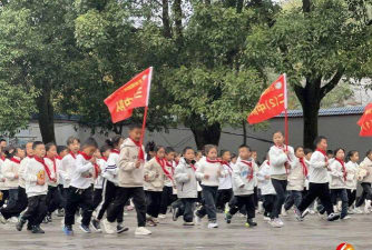 洞口镇团结完全小学环境