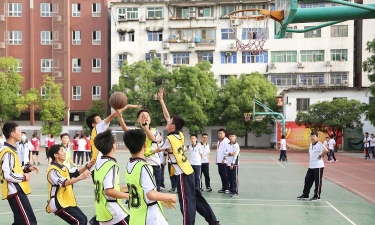 湖北省十堰市实验中学环境
