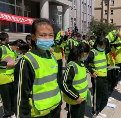 尼勒克县第四小学环境