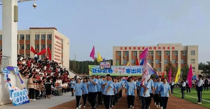 泽普县十乡中学环境