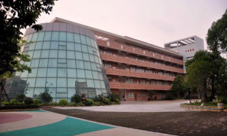 东莞南城阳光第四小学环境
