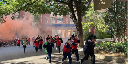 湖南岳阳经济技术开发区八字门小学环境