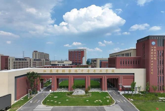 江苏省张家港中等专业学校环境