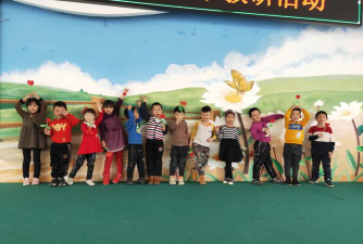 包头市白云鄂博矿区民族幼儿园环境