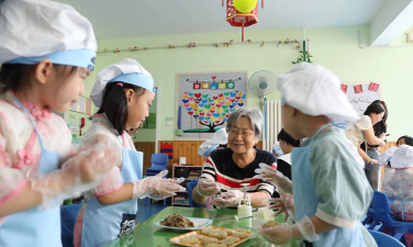 沧县幼儿园环境