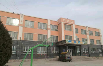 阔其乡中学环境