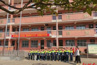 平江县加义镇中心小学环境
