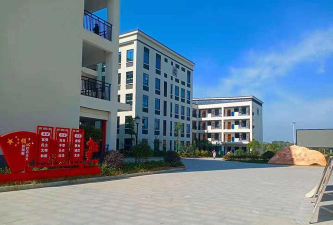 平江县璐璐艺术职业学校环境