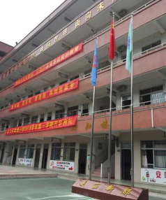 广州市花都区新都小学环境