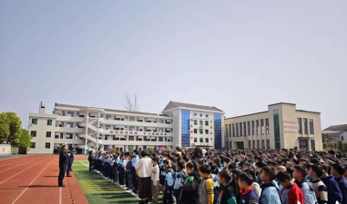 三堂街完小环境