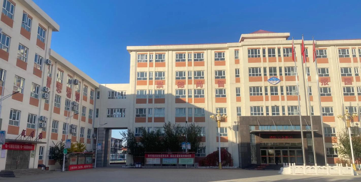 酒钢公司第四中学环境