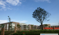 北京东城区职工中等专业学校环境