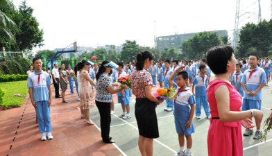天河区棠下小学环境