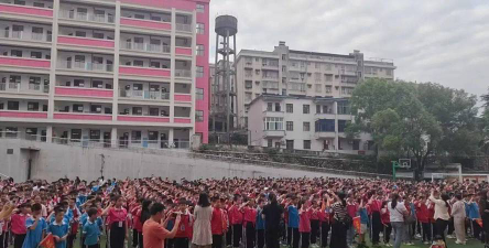 郴州市一完小环境