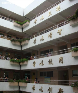 天河区暨大附小环境