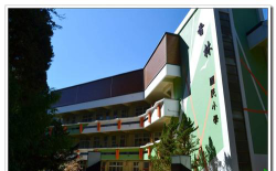 台中市大里区草湖国民小学环境